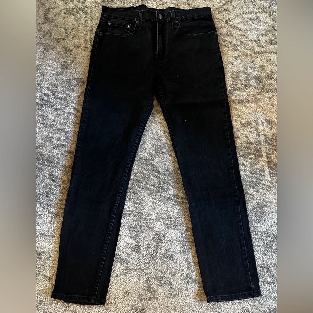 Levi’s 502 jeans